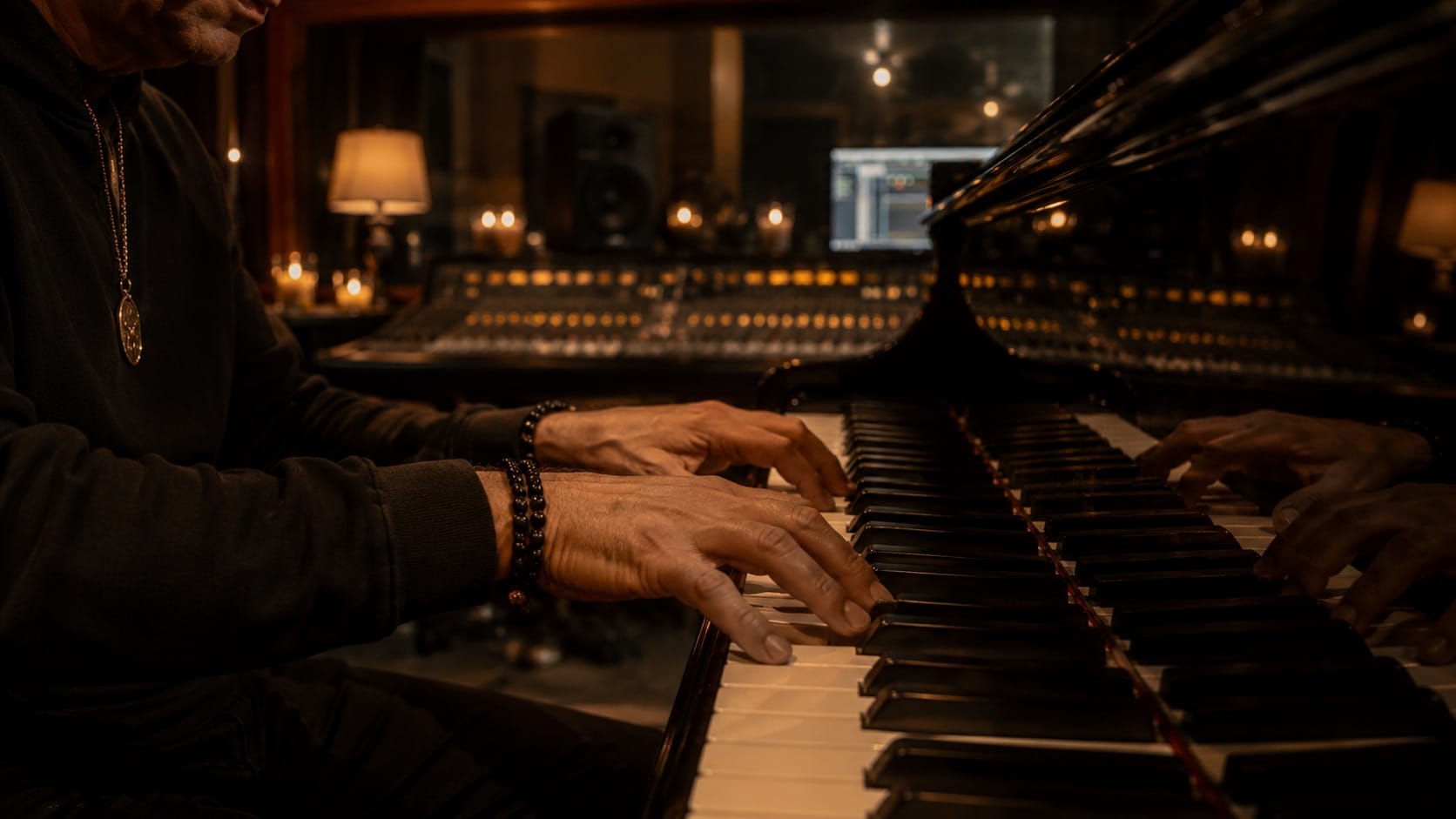 EFFEMUSICPROD studio with piano used for music production